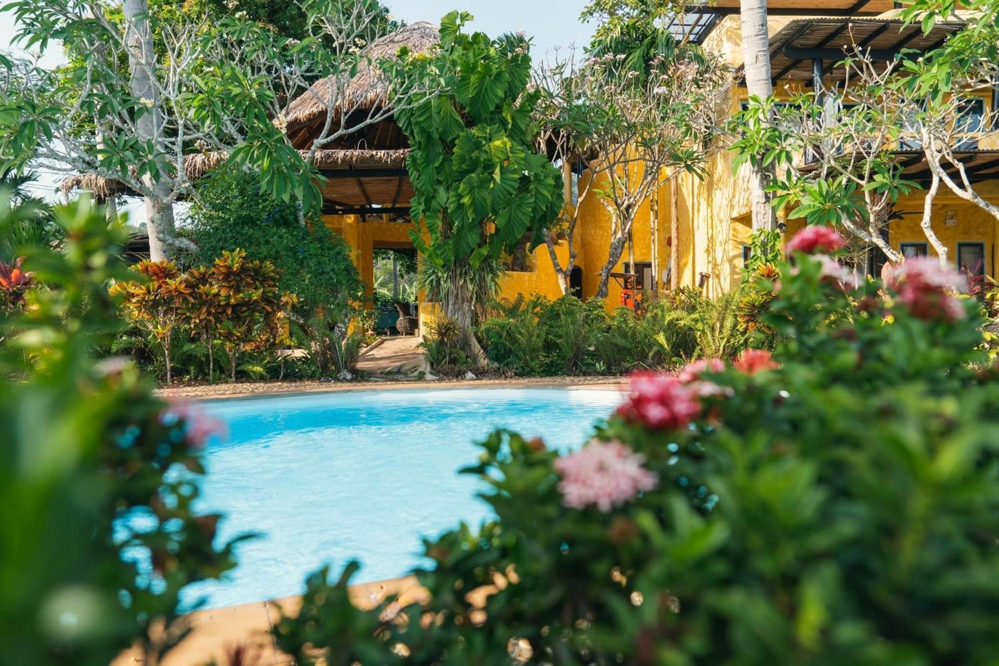 Vacation Village Phra Nang Lanta - Sha Extra Plus Ko Lanta Dış mekan fotoğraf